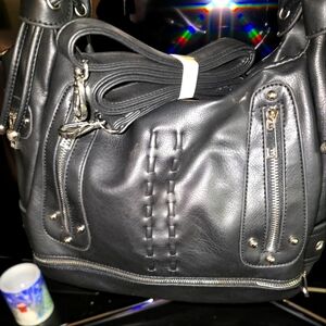 Womens black shoulder bag.